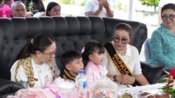 Dua Wanita Terhebat, Wabup Vasung dan Ketua TP-PKK Juga Sebagai Bunda PAUD Martina Lengkong Membuka Kegiatan Lomba PAUD Tingkat Kabupaten.