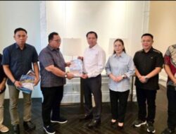 Bupati, Wabup dan Ketua TP-PKK Kabupaten Minahasa Melakukan Audensi Dengan Ketua Komisi V DPR RI Lasarus. 
