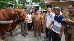 Pemerintah Kabupaten Minahasa Serahkan Bantuan Kemasyarakatan Presiden RI, Kepada Jamaah Pineleng.