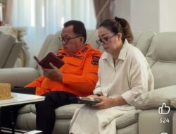 Keluarga Dondokambey–Lengkong Rayakan Hari Ulang Tahun Perkawinan ke-42 Penuh Rasa Syukur